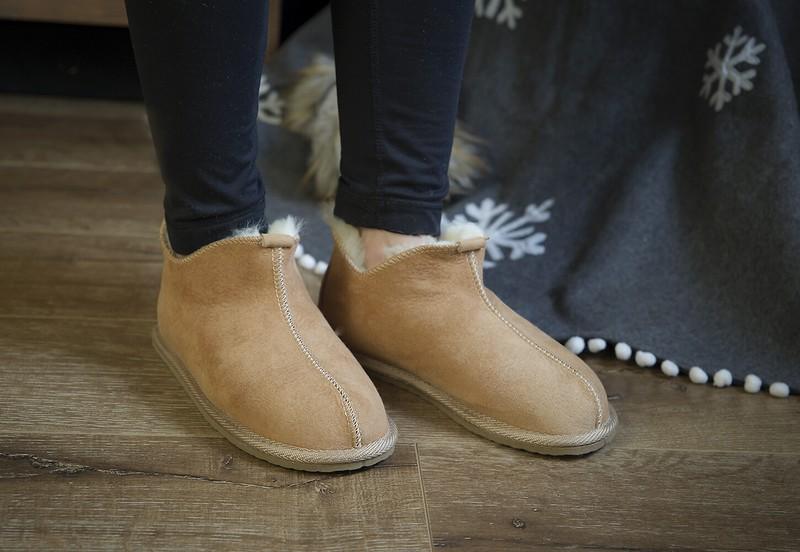 Follkee Sheepskin Slippers Wool House Shoes Women Slippers Men Slippers