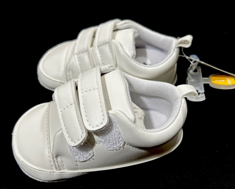 Gerber Baby Shoes Sneakers White Hook & Loop Size 2 Unisex Easy On/Off NEW