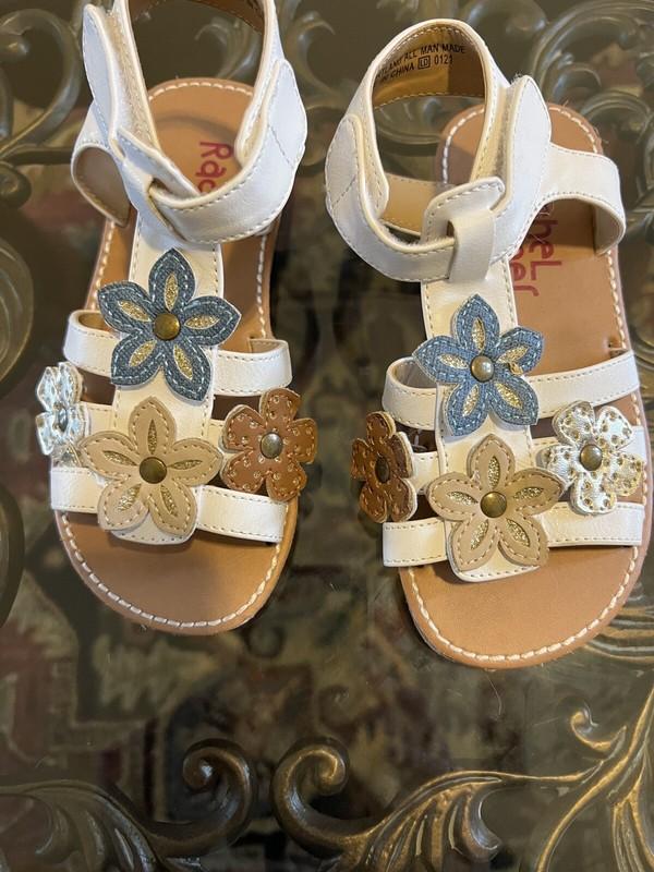 Girl Flowers White Sandals Size 11