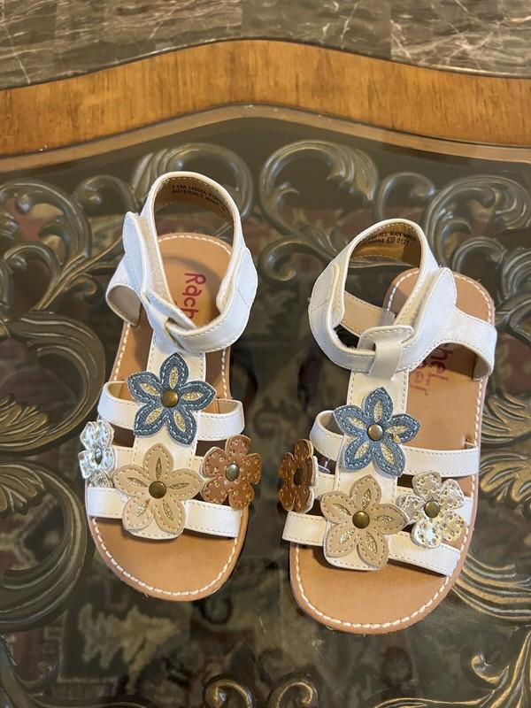 Girl Flowers White Sandals Size 11