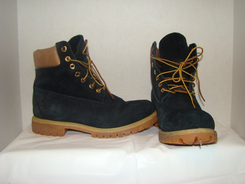 Girl's Blue Timberland 6 Inch Work Boots. Size 8.5