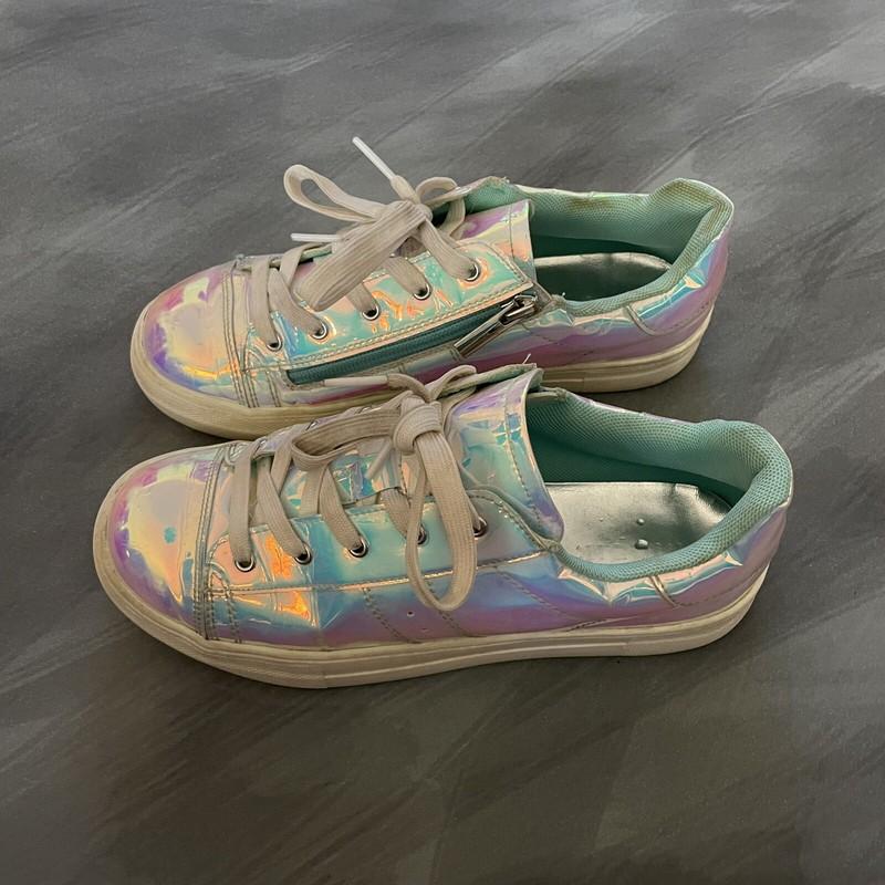 Girl’s Kidpik Holographic Fashion Sneakers Size 5