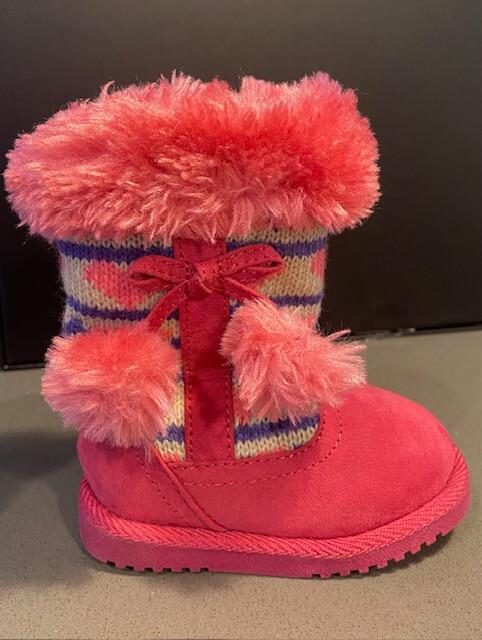 Girls Canyon River Blues Pink Purple Knit Heart Boots Faux Fur Size 3 Toddler