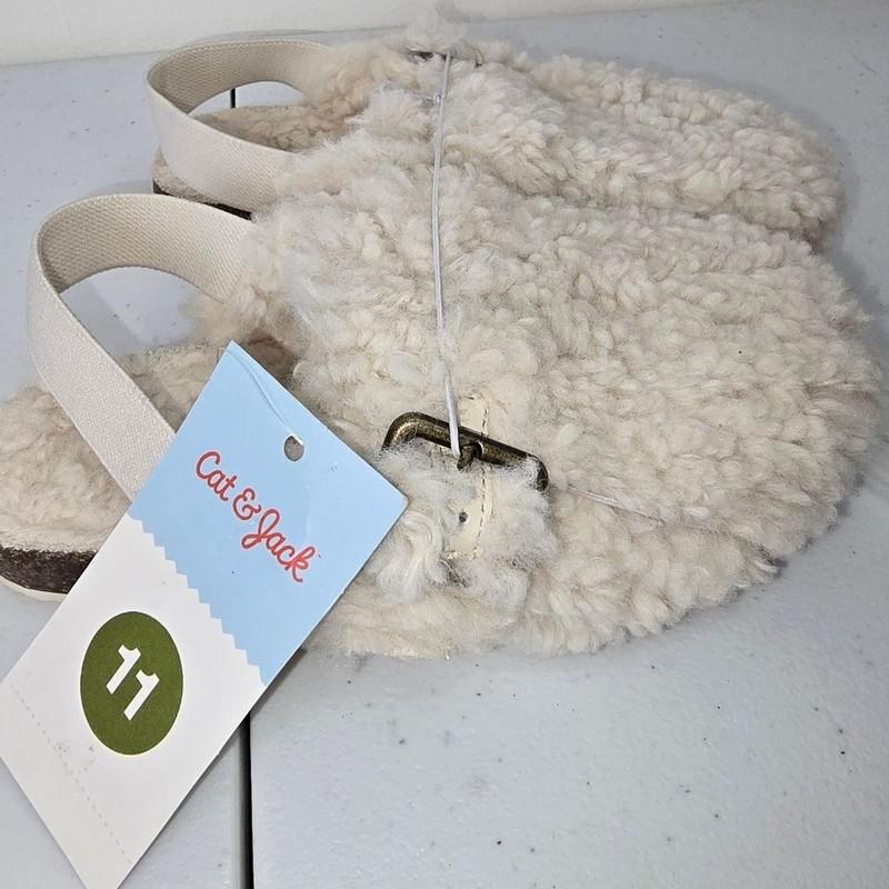 Girls Cat & Jack Cream Fuzzy Sherpa Shoes 11 Toddler Size