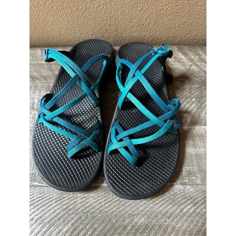 Girls chaco sandals size 8 blue