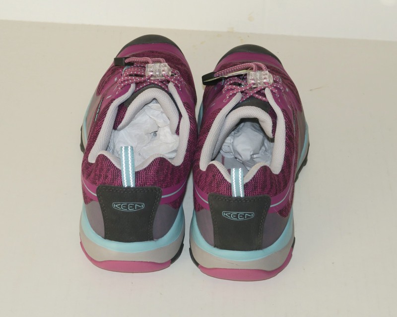 Girls Keen Terradora Low Shoes-Size 5 -New With Tags