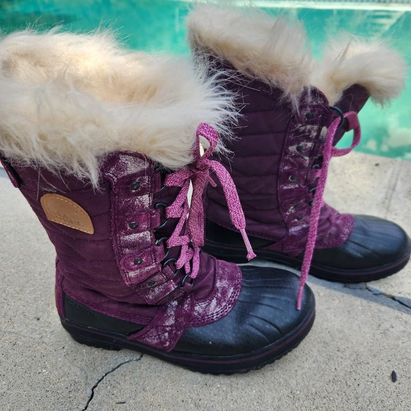 Girls' Purple Sorel Tofino Faux Fur Snow Boots. Size 4