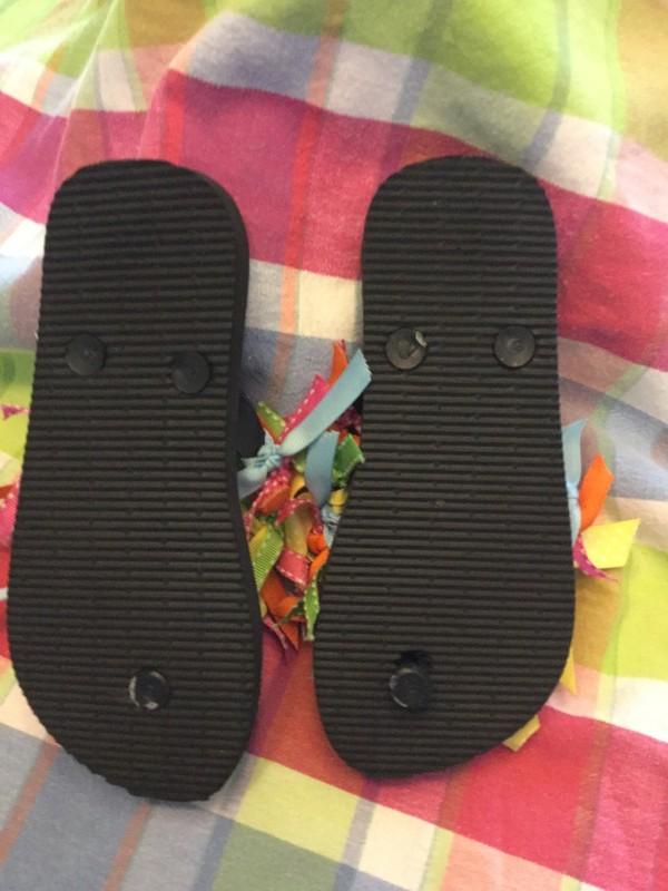 Girls's Colorful Ribbon & Black Flip Flops NWOT Size 8