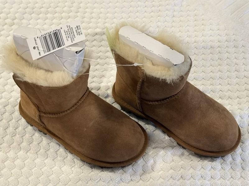 Girls' Size 12 Chestnut Brown Shearling Boot By Kirkland-NEW IN BOX