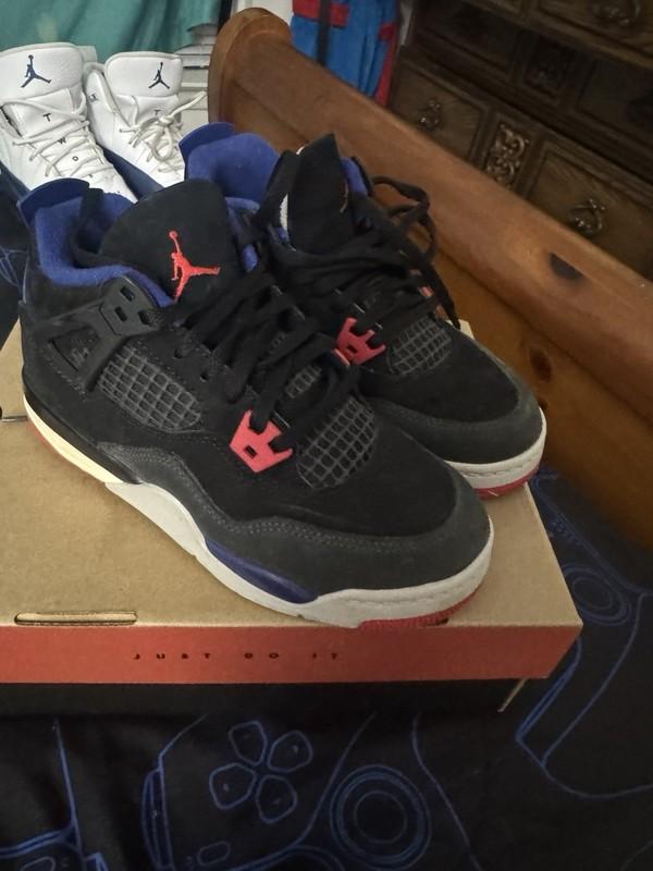 Grade School Jordans Size 2.5Y
