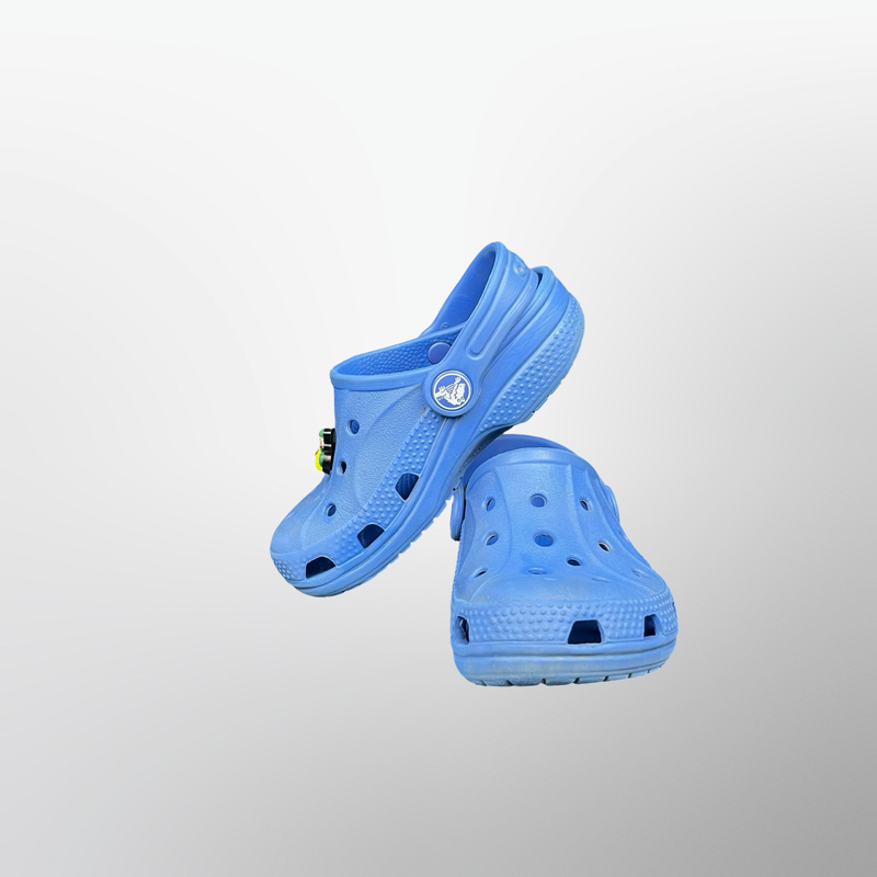 GUC Crocs Classic Clogs Blue Toddler Shoes With One Jibbit Size C8/C9