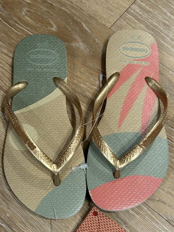 Havaianas Girl's Slim Palette Glow Flip-Flop Size 3-4Y