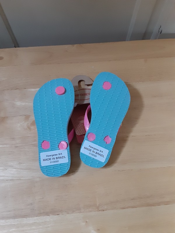 Havaianas Girls Flip Flops Size 10C WITH TAGS