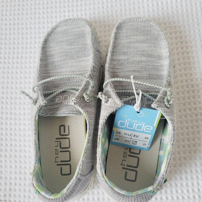 Hey Dude Wendy Youth Girl Stretch Pearl River Grey Size Y2 Loafer Slip On Shoes