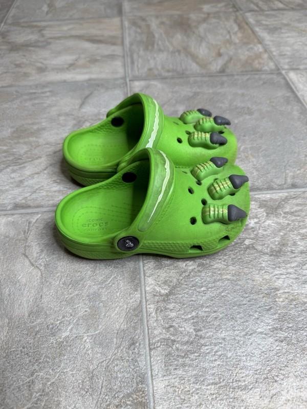 Iconic Comfort Crocs Dinosaur TD Boys Shoe Size 8c Green Slip On Preowned
