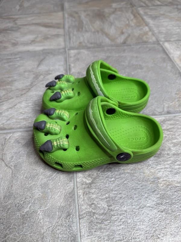 Iconic Comfort Crocs Dinosaur TD Boys Shoe Size 8c Green Slip On Preowned