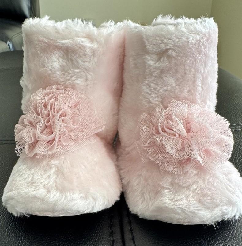 INFANT BABY GIRL's Little princess Furry SHOES BOOTS Size 12 to 18 Mos