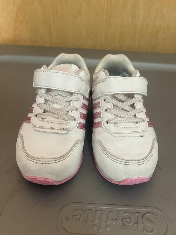 Infants Kids Girls Sneakers White / Pink Color Size 6