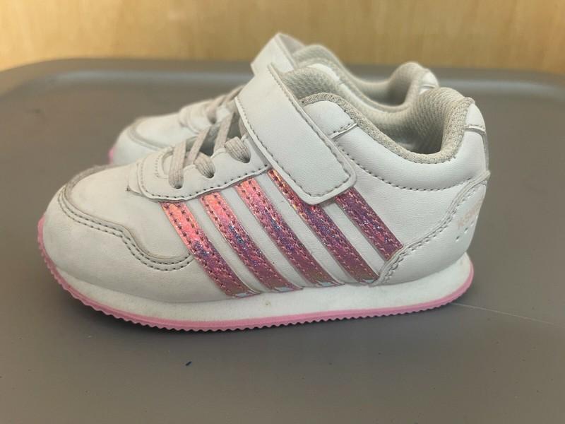 Infants Kids Girls Sneakers White / Pink Color Size 6