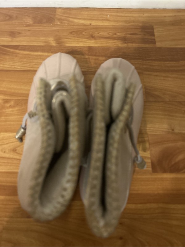 Jack Roger Size 6 Snow Boots