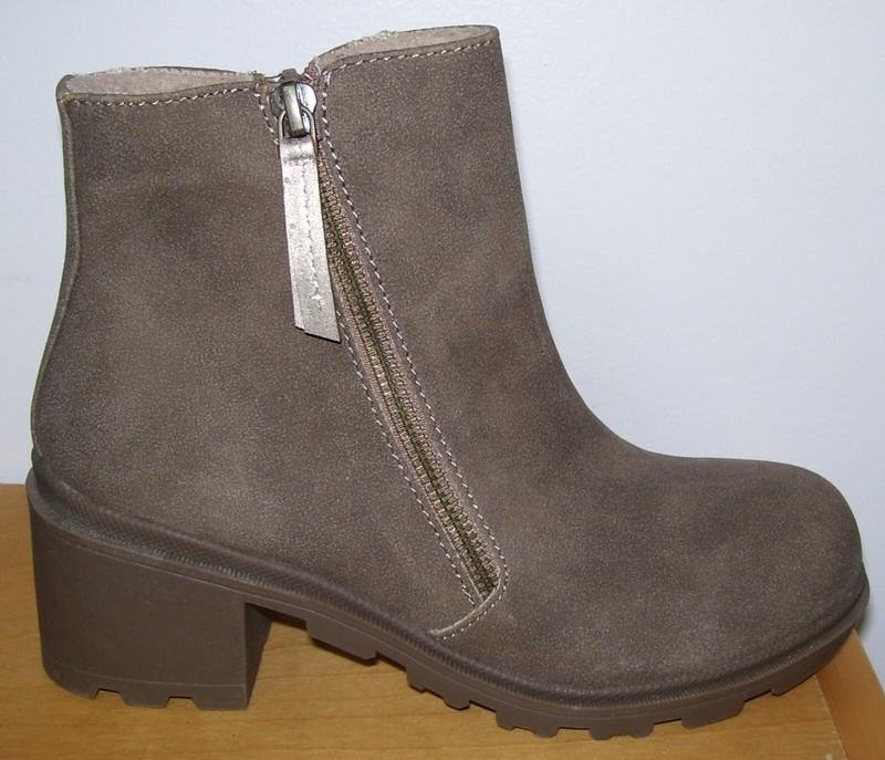 Jellypop Girls KID TAYLAR Brown Block Heel Boots Sz 3 NEW