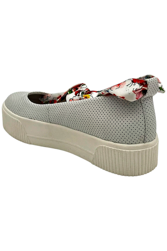 Jessica Simpson Womens Elisah Round Toe Sneakers Vintage Bright White