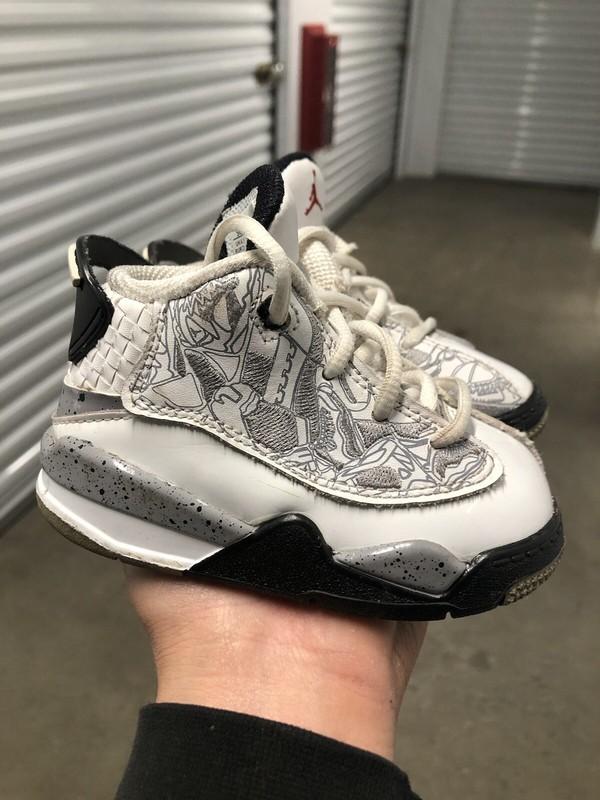 Jodan Dub Zero White Cement Size 5C