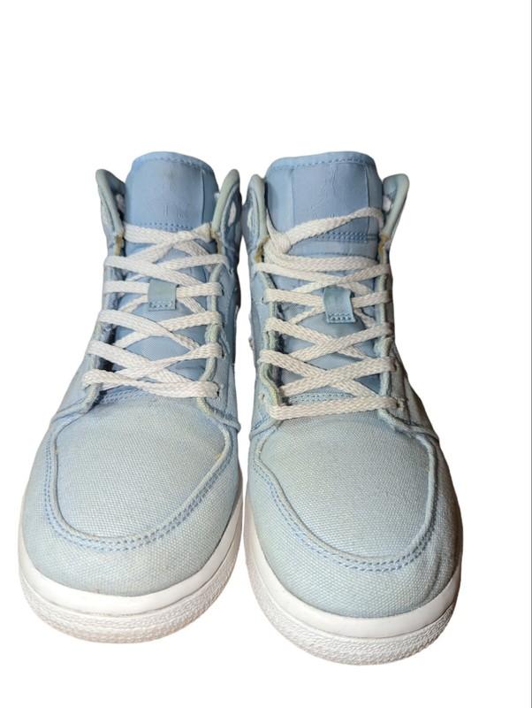 Jordan 1 Mid Canvas Ice Blue 2016 SIZE 4.5Y 554725-425