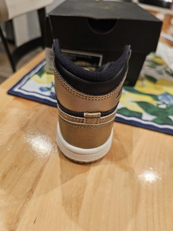 Jordan 1 Retro High OG (TD) - Black/Metallic Gold - Sail Size-7c