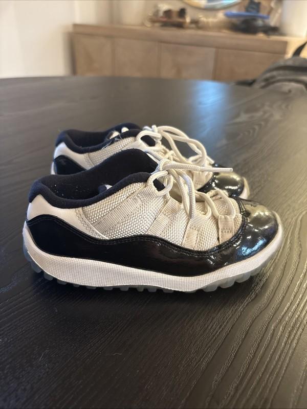 Jordan 11 Low Concord Youth Size 10C 505836-153 Pre Owned
