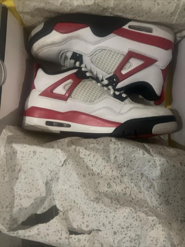 Jordan Four Red Cement Size 7 Only Worn Once Great Condition ￼