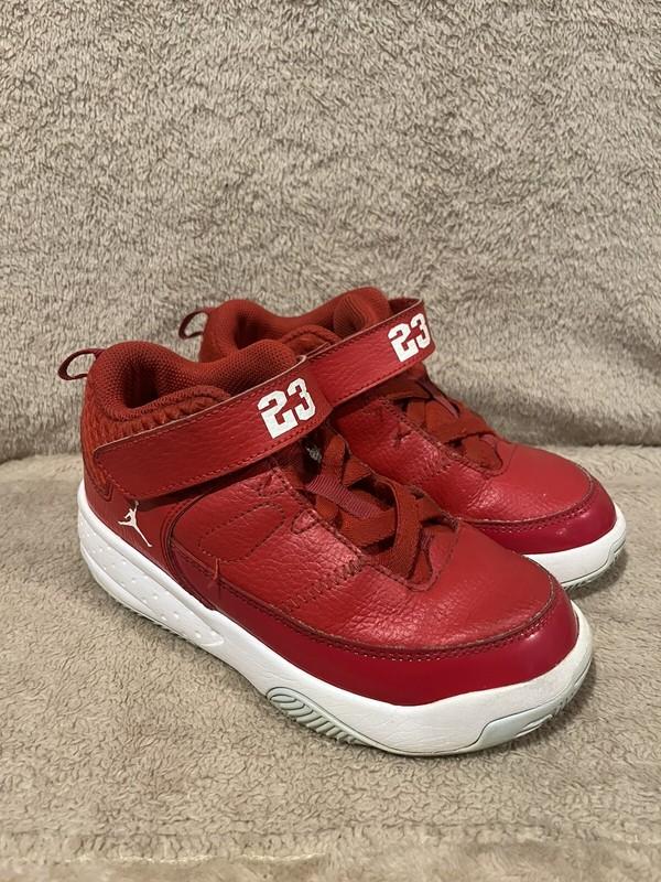 Jordan Max Aura 3 White University Red Size: 13C Retro