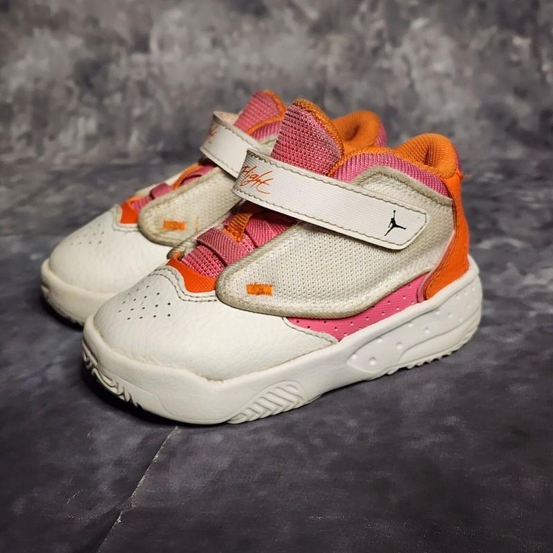 Jordan Max Aura 4 Shoes Girls 6 C WNBA Sneakers Toddler High Top Leather
