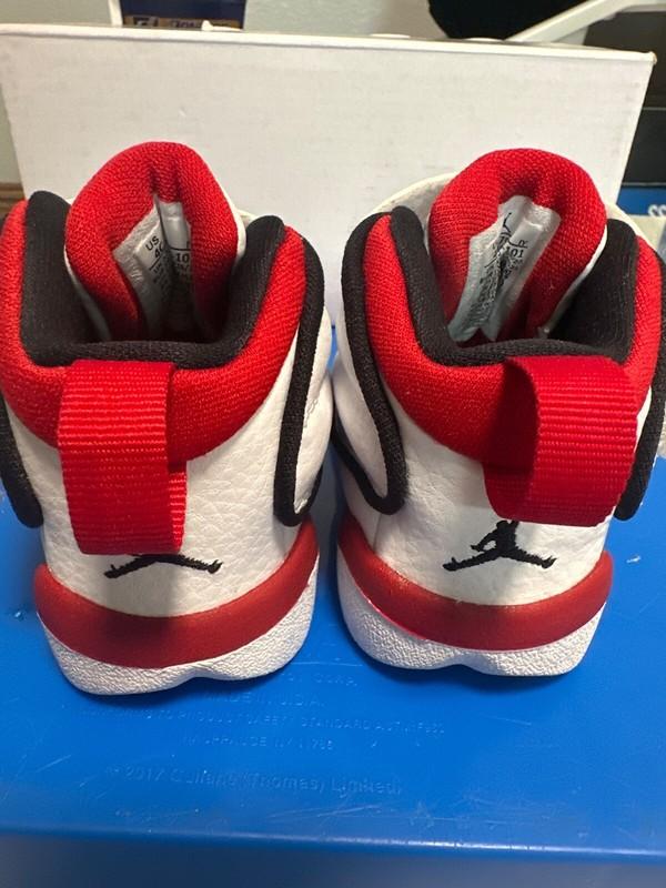 Jordan "PRO STRONG" Sneaker Toddler Size 4c. Barely Worn