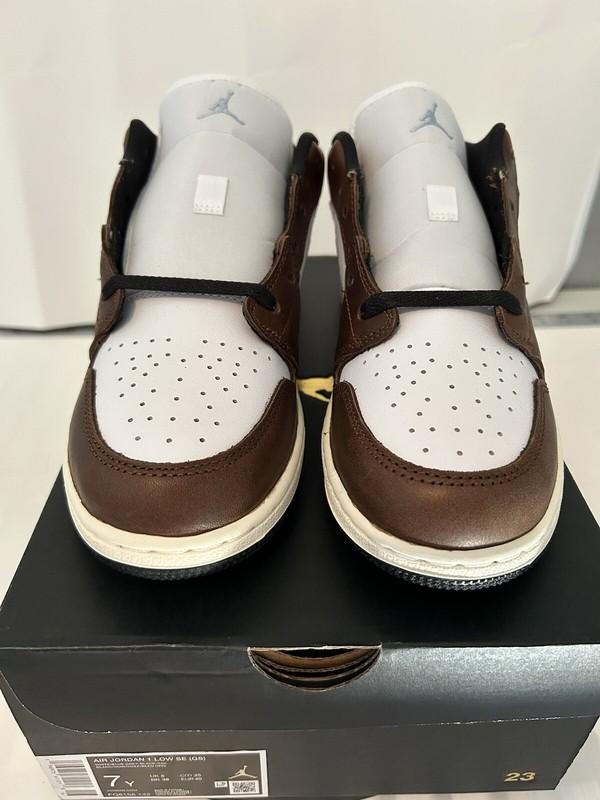 Jordan Retro 1 Low SE White Blue Grey Sail FQ8156 142 Size 7 7Y