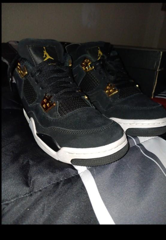 Jordan Retro 4 Royalty