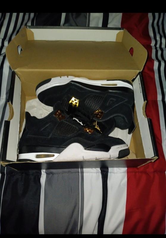 Jordan Retro 4 Royalty