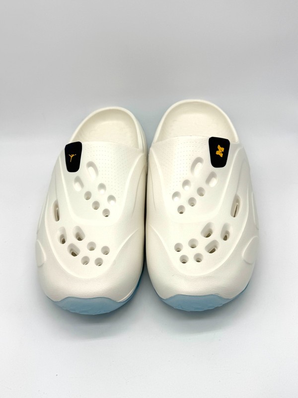 Jordan Roam University Michigan Player Exclusive Slides Sz 10 New Rare Wolverine