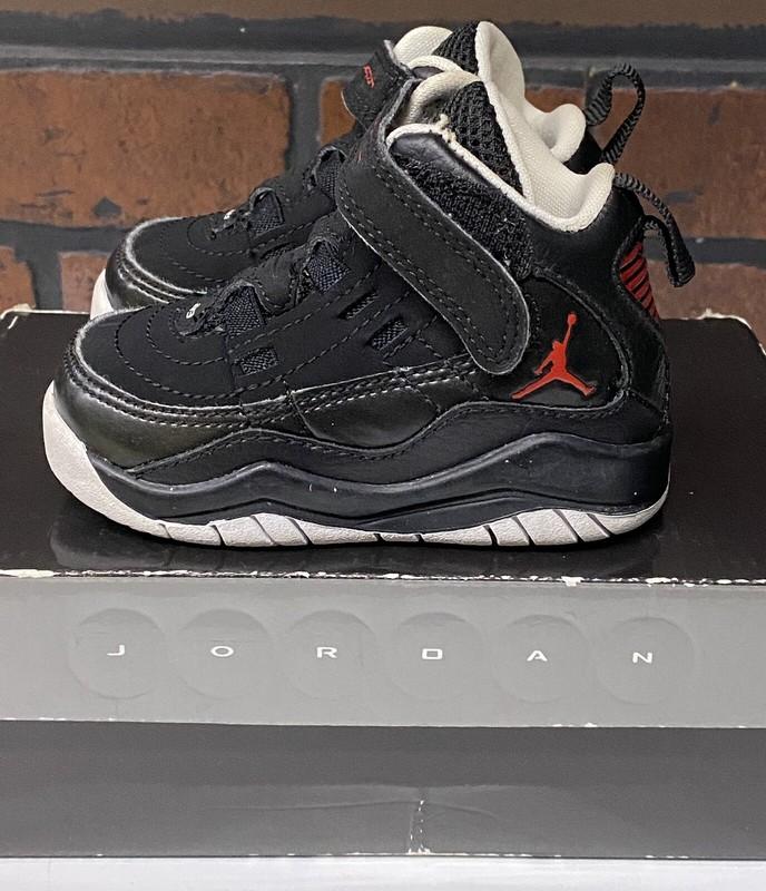 Jordan Shoes Toddler 4C Hallowed Ground (TD) Black Red White 375367-063