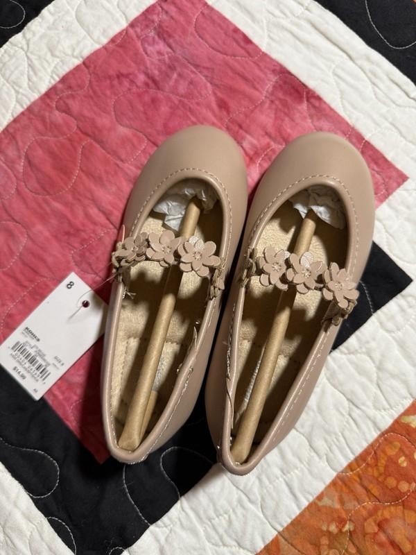 Jumping Beans Toddler Girls' Beige Floral Flats Shoes Size 8T NEW