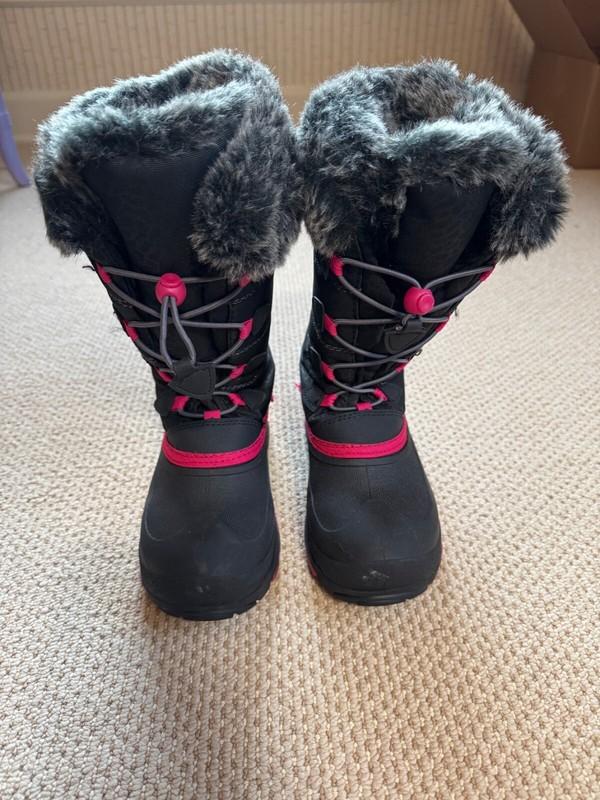 Kamik Size 3 Black/Pink Girls Winter Snow Boots Insulated Waterproof Faux Fu