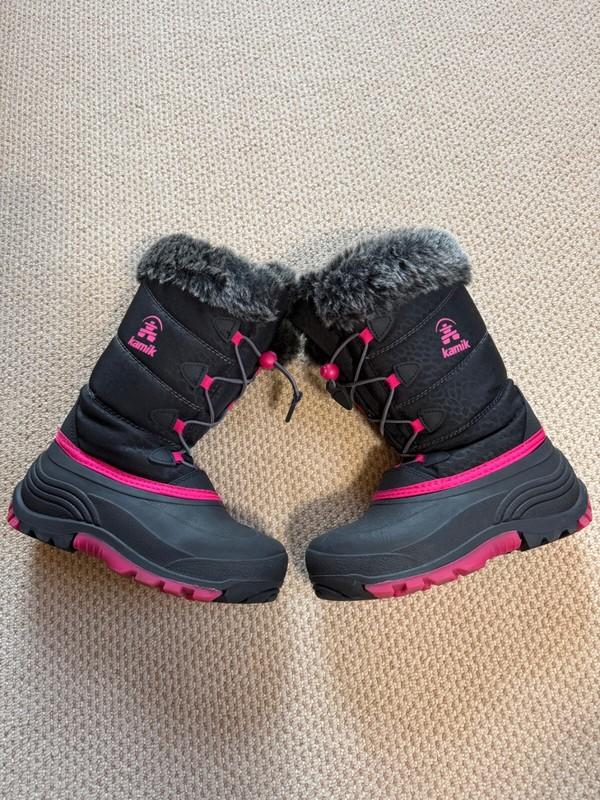 Kamik Size 3 Black/Pink Girls Winter Snow Boots Insulated Waterproof Faux Fu