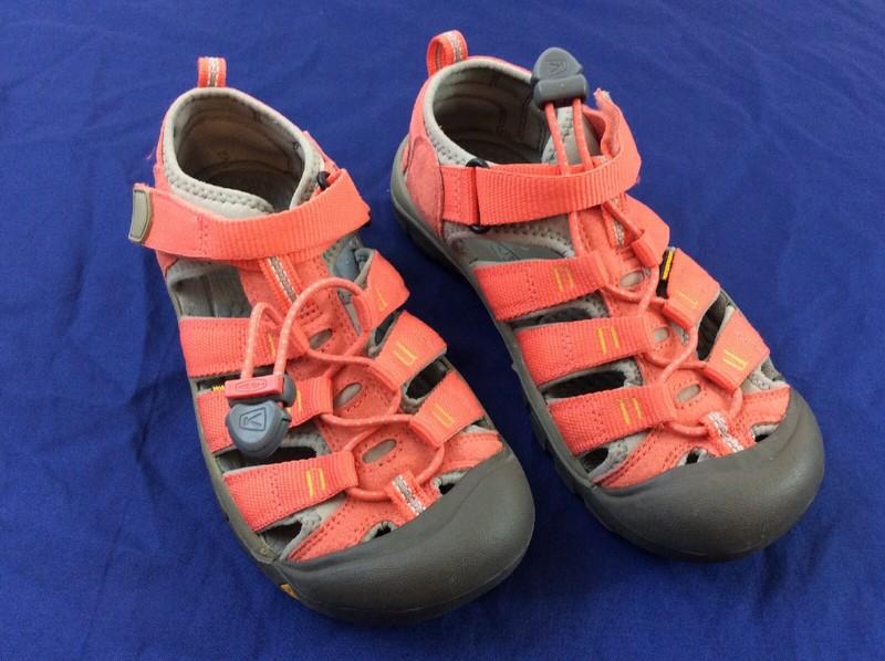 Keen Coral Pink And Gray Girls Size 3 Waterproof Hiking Sport Sandals EUC