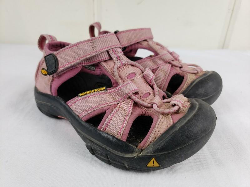 Keen Girls Little Kids Size US 10 EUR 27.5 Pink Waterproof Sandals