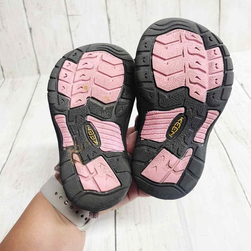 Keen H2 Newport Sandals Pink Multi Color Size 5
