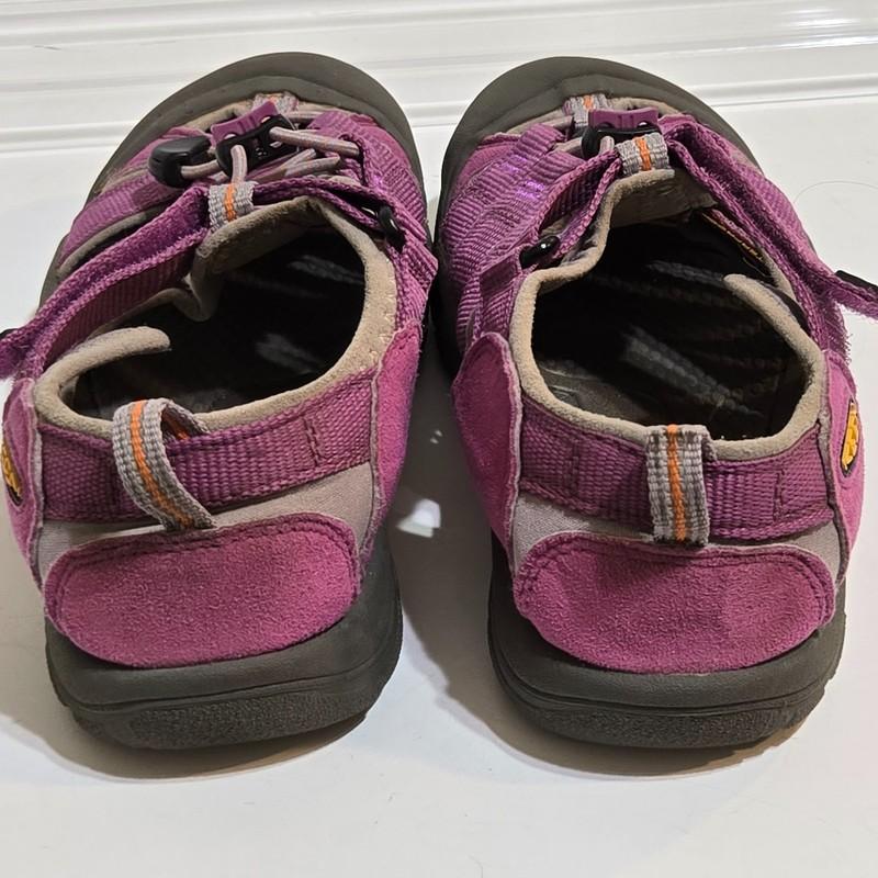Keen Hiking Sandals Newport H2 Big Girls Fuchsia Sandal Size 3/35 Waterproof EUC