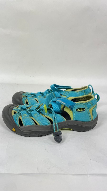 Keen Newport H2 Big Kids Size 4 Green Gargoyle Waterproof Hiking Sandal