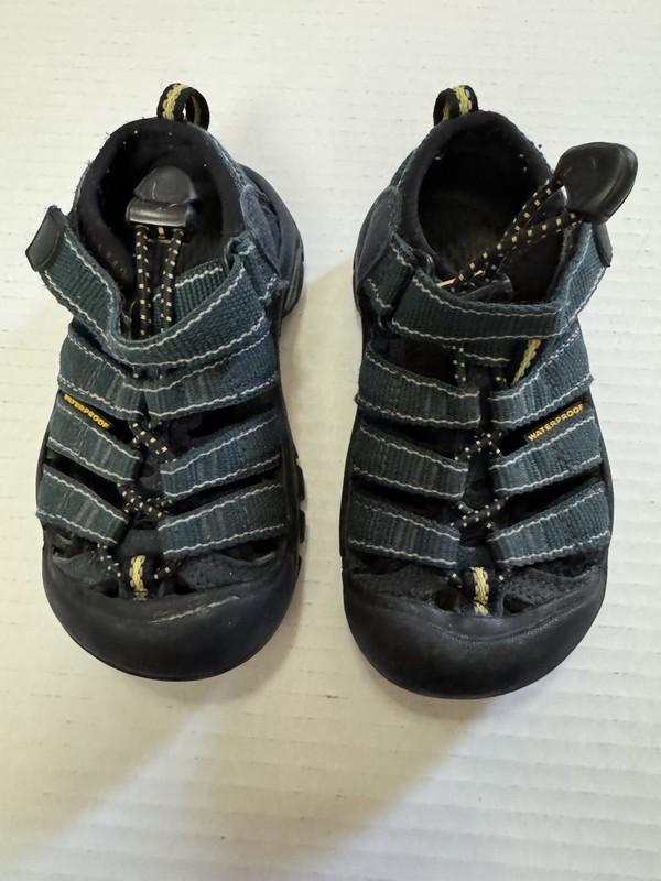 Keen Newport H2 Sport Sandals Boys Kids Size 8 Blue Waterproof Outdoor Shoes