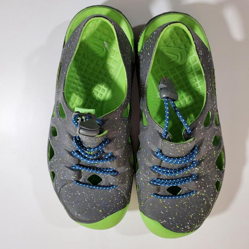 KEEN Sandals Youth's 5 Light Weight Waterproof Outdoor Grey
