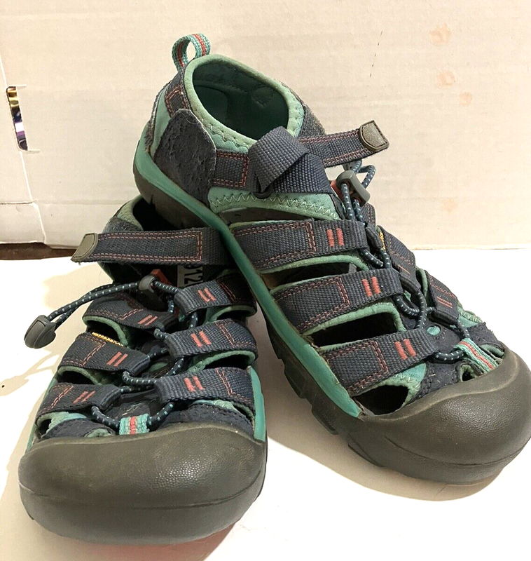 Keen youth big Kids Size 5 Teal Blue Pink fisherman Waterproof Sandals